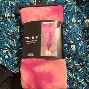 NWT Torrid Premium Leggings - Capri Length